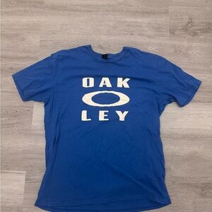 Oakley T shirt